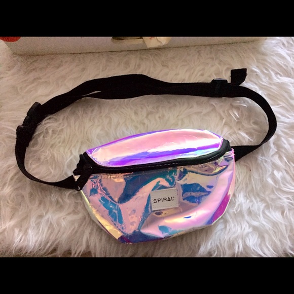 New never used holographic Fanny pack - Picture 2 of 5